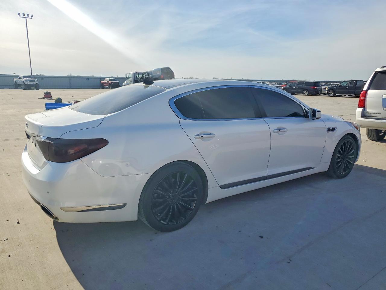 2015 KIA K900