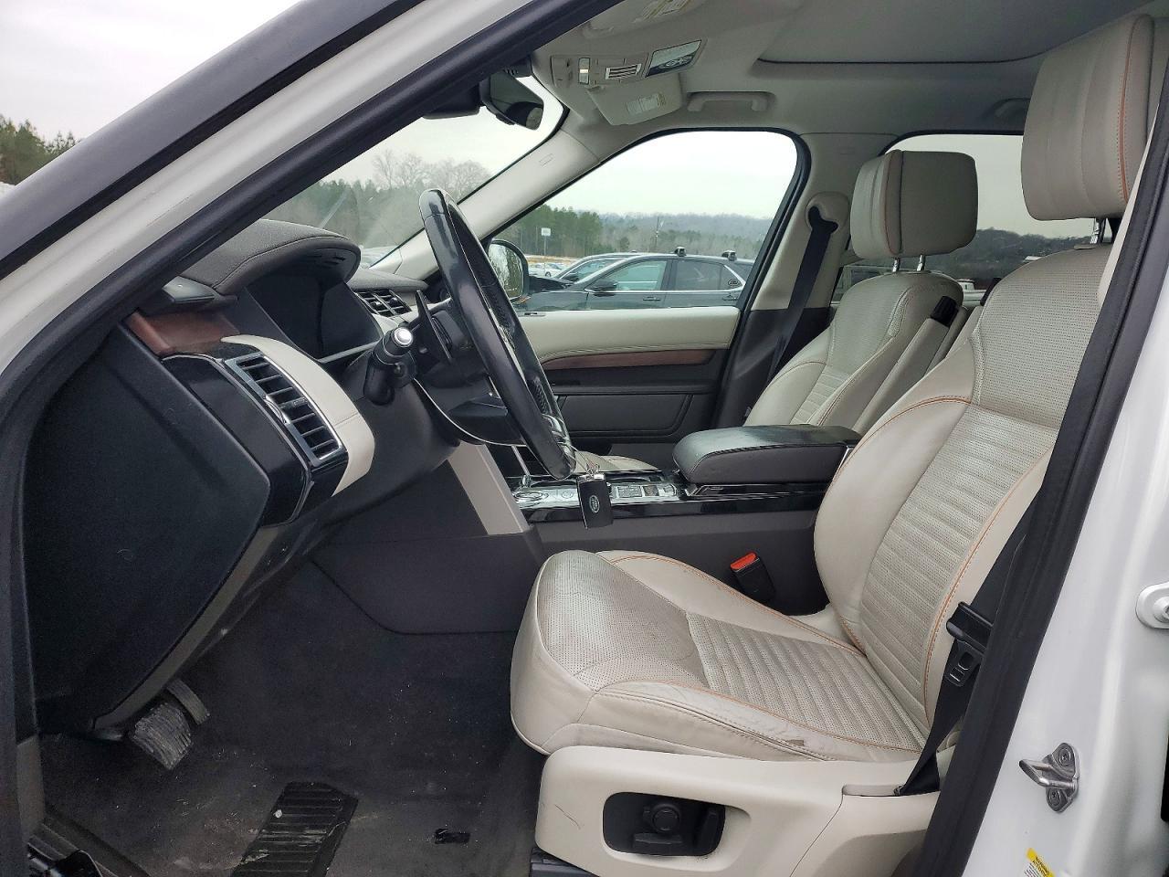 2018 LAND ROVER Discovery