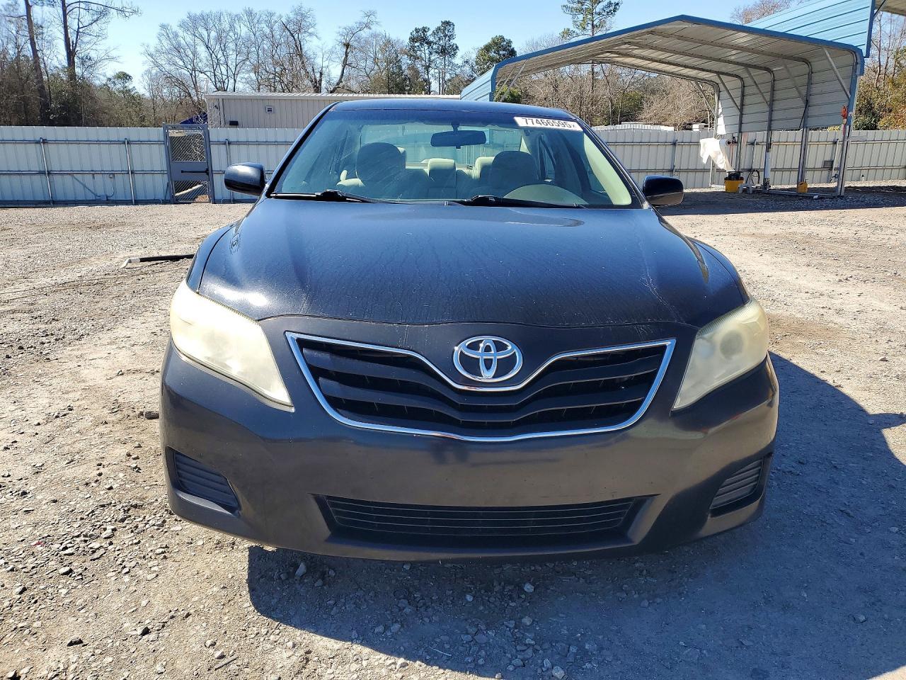 2011 TOYOTA CAMRY
