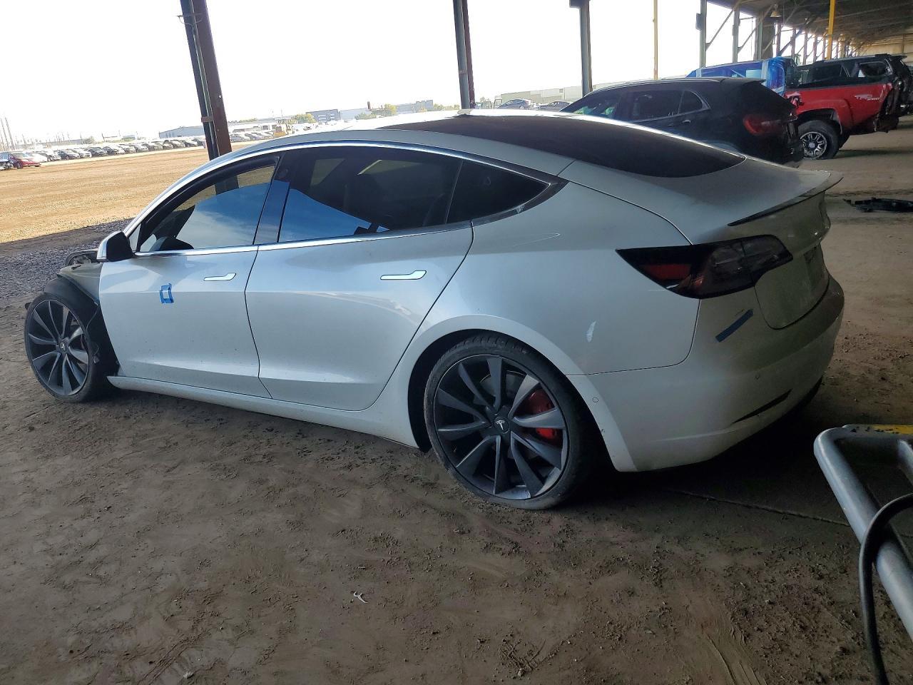 2020 TESLA MODEL 3
