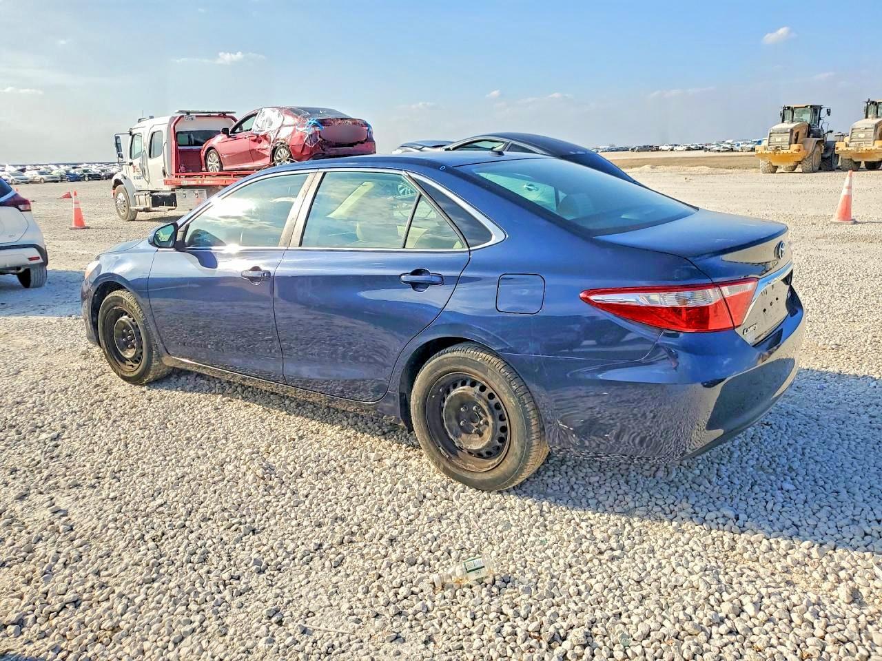 2016 TOYOTA CAMRY