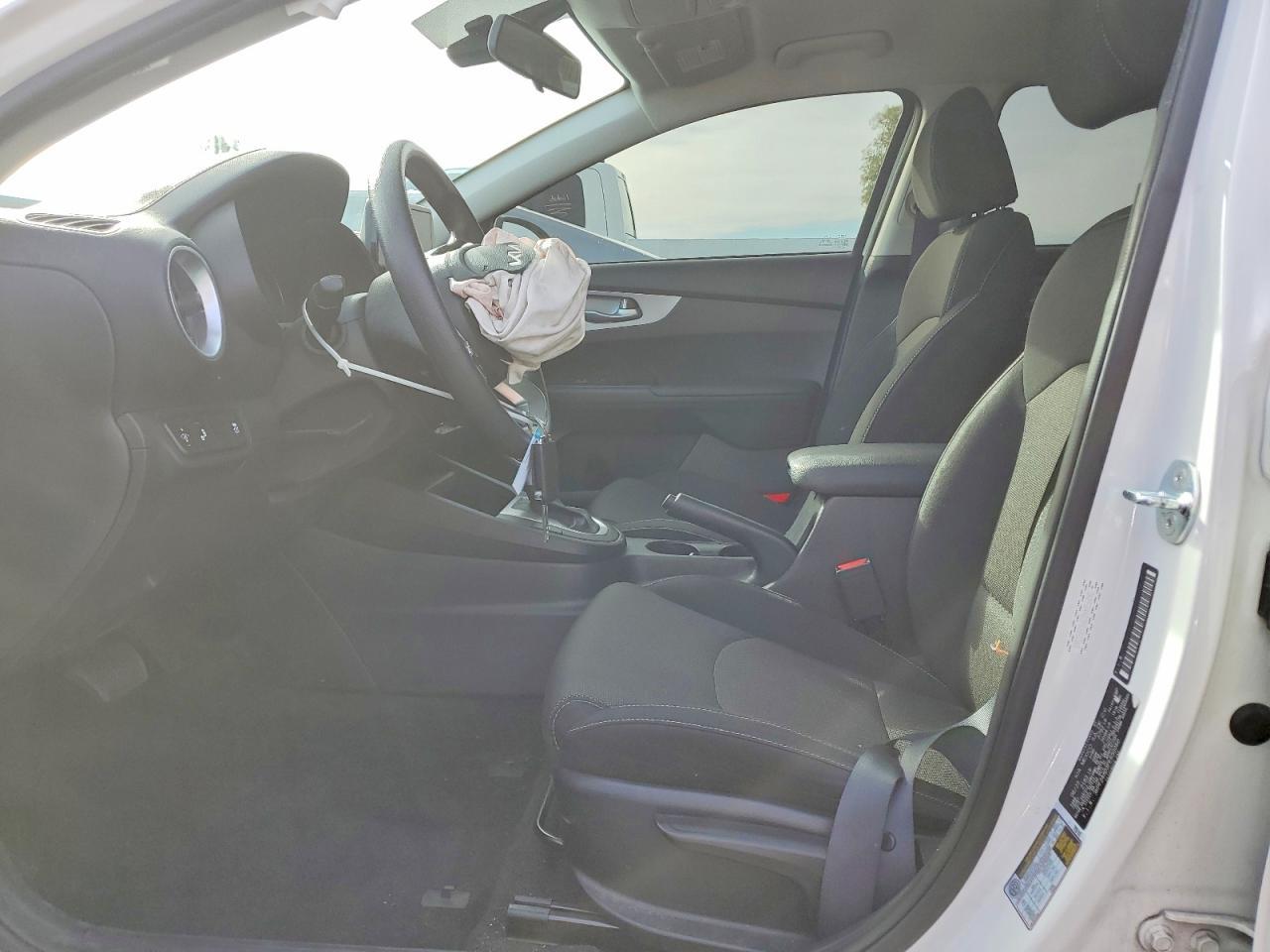 2023 KIA FORTE
