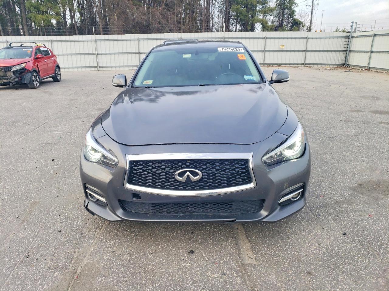 2015 INFINITI Q50