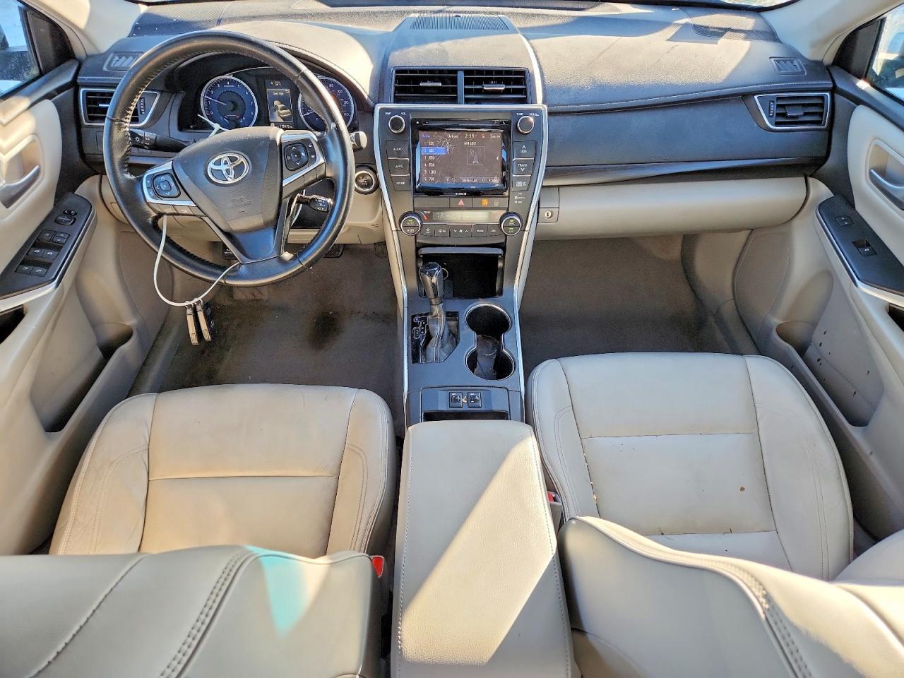 2016 TOYOTA CAMRY
