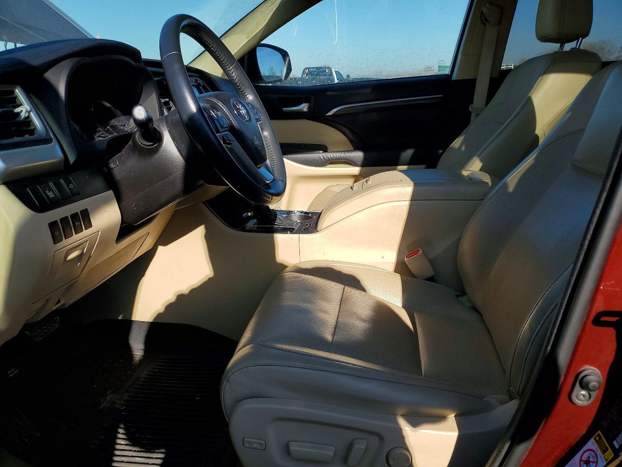 2014 TOYOTA HIGHLANDER