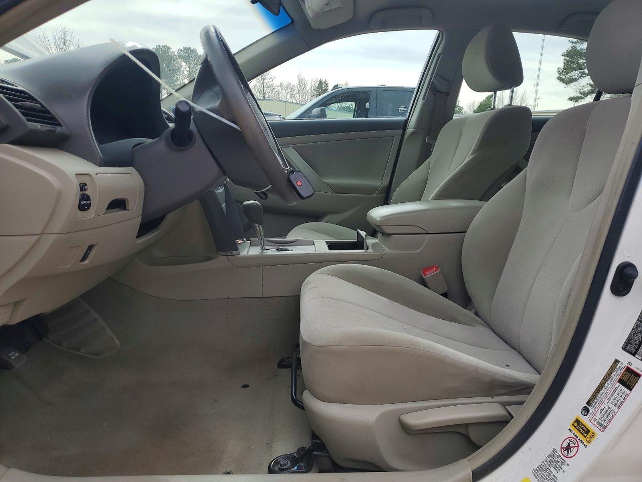 2010 TOYOTA CAMRY
