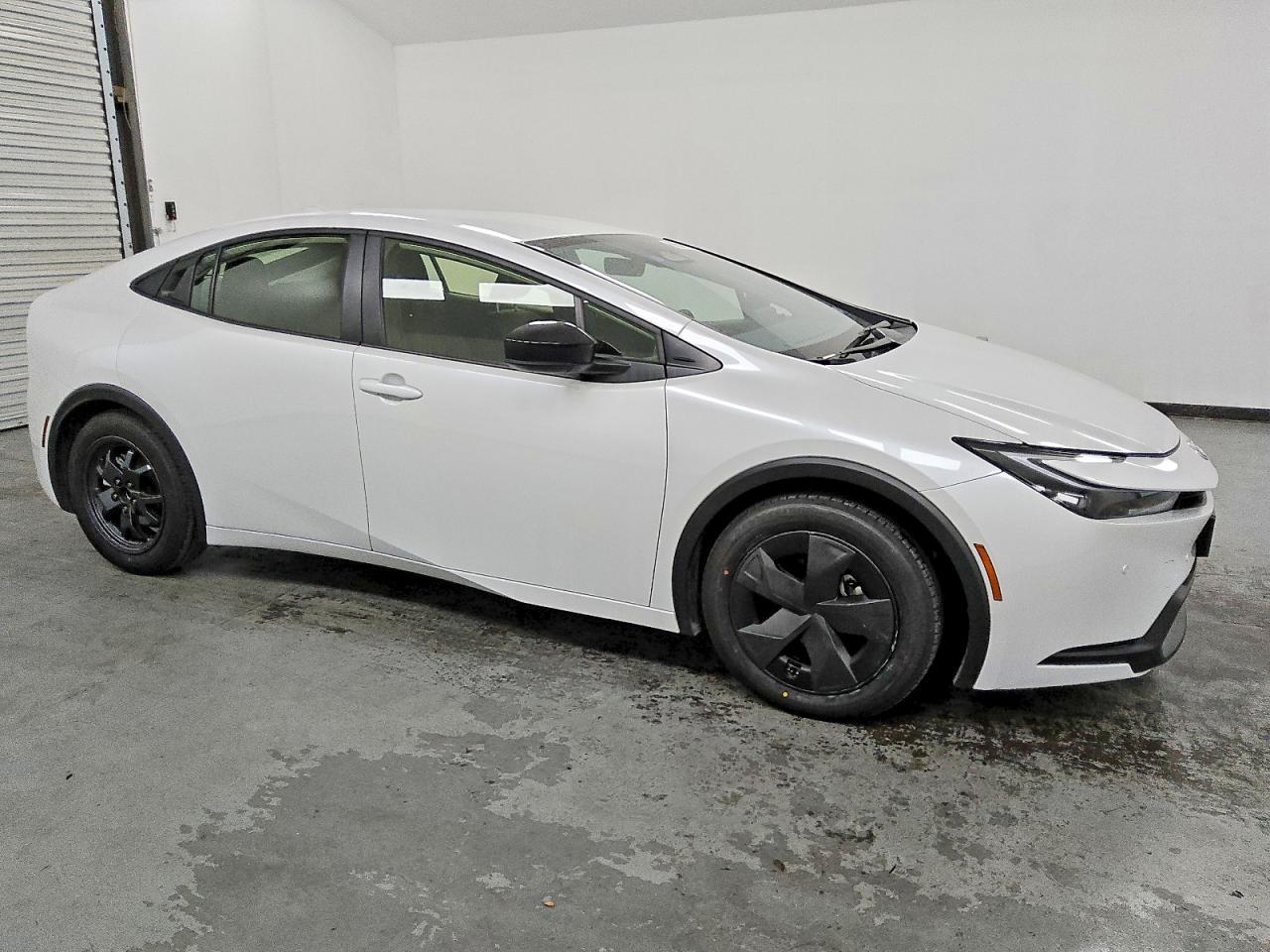 2025 TOYOTA PRIUS