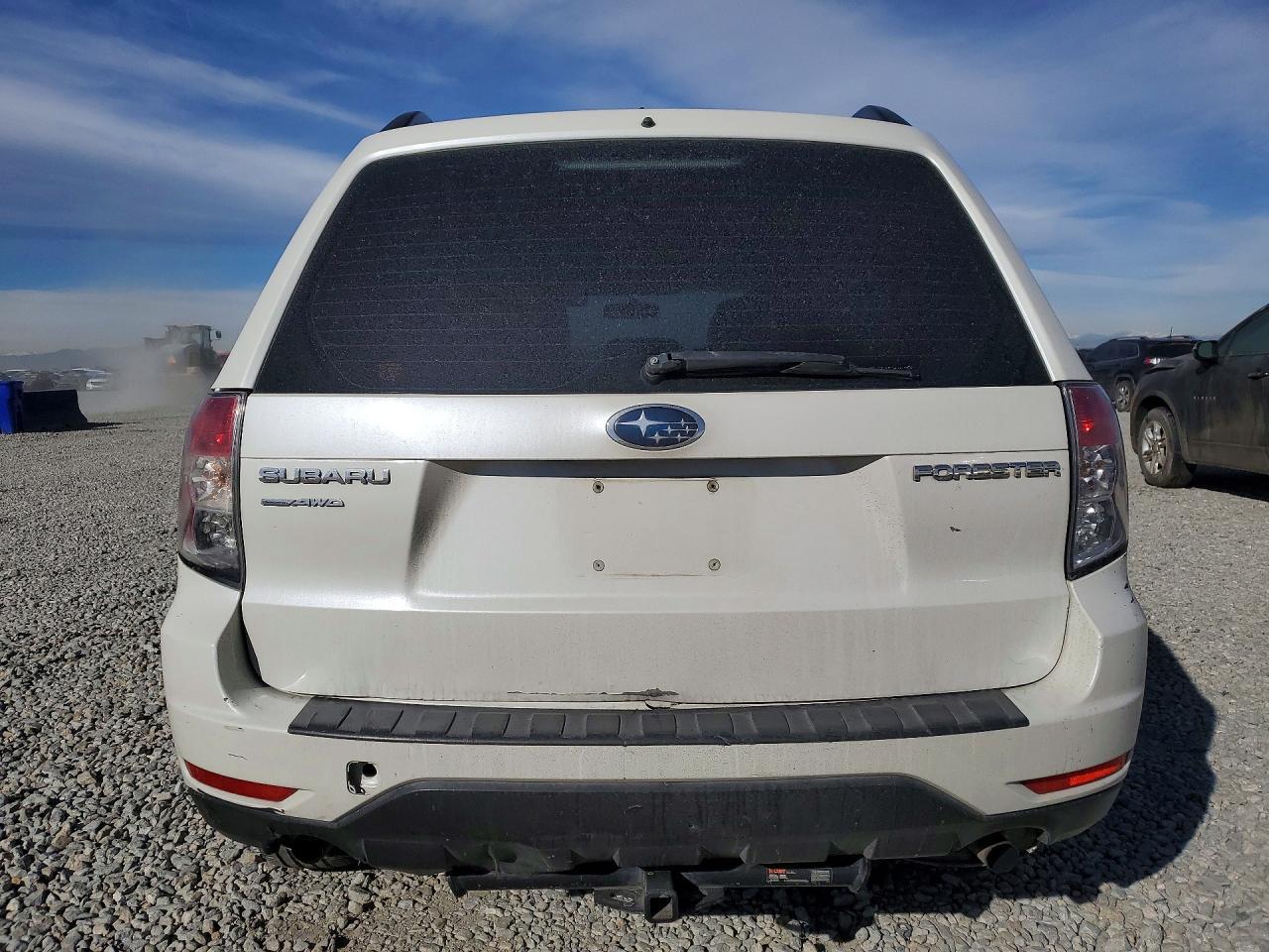 2011 SUBARU FORESTER
