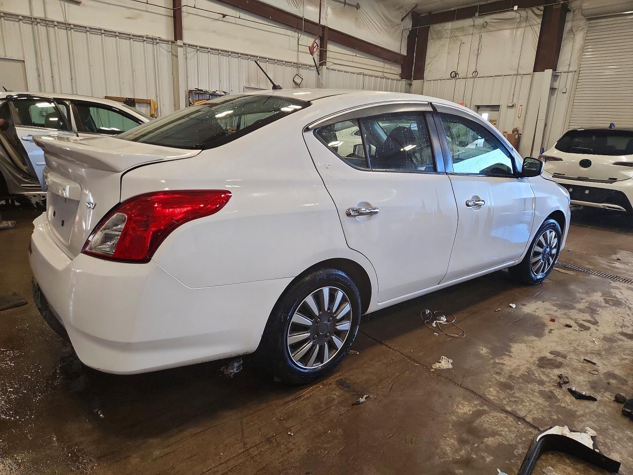 2019 NISSAN VERSA