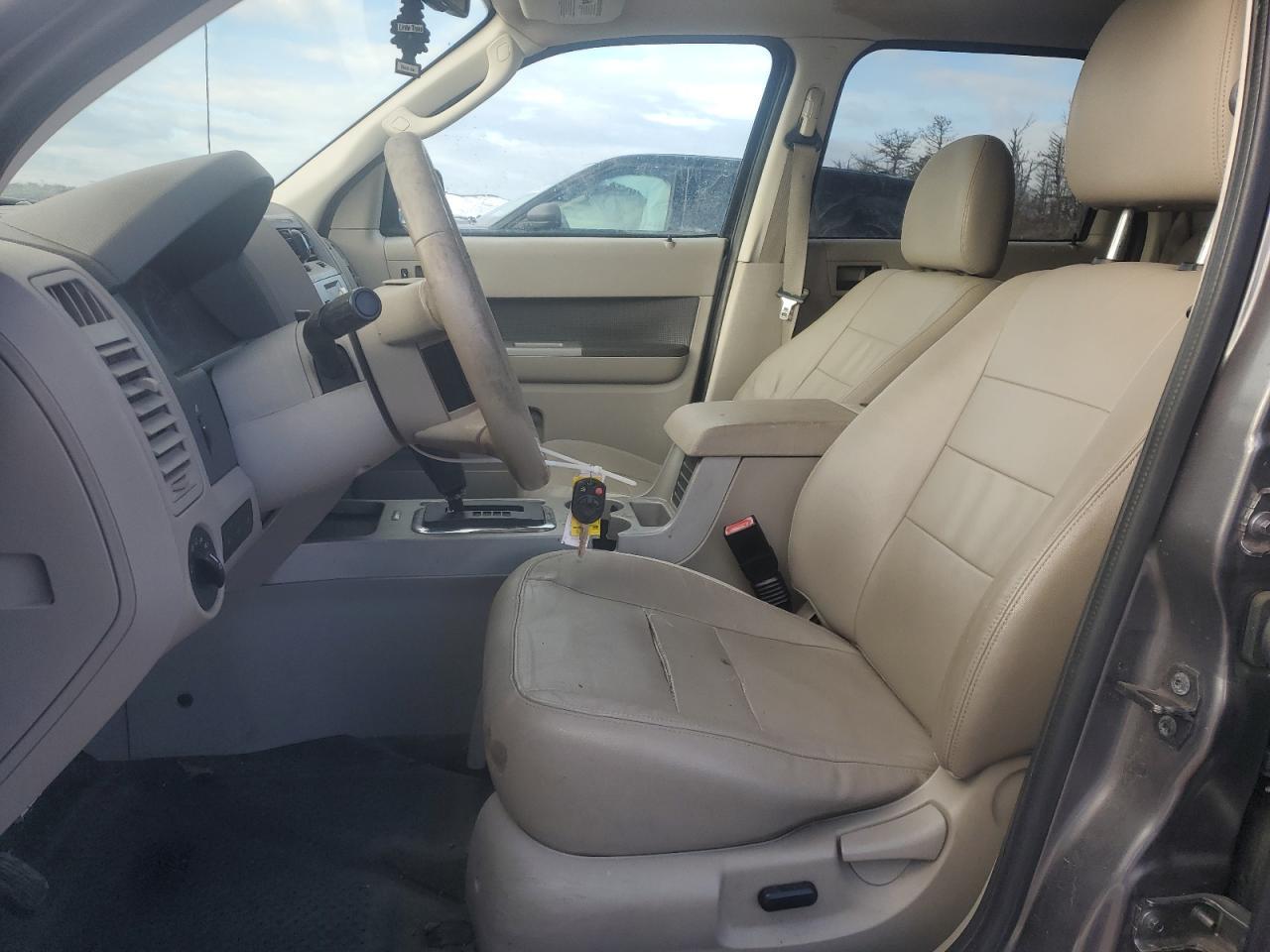 2010 FORD ESCAPE