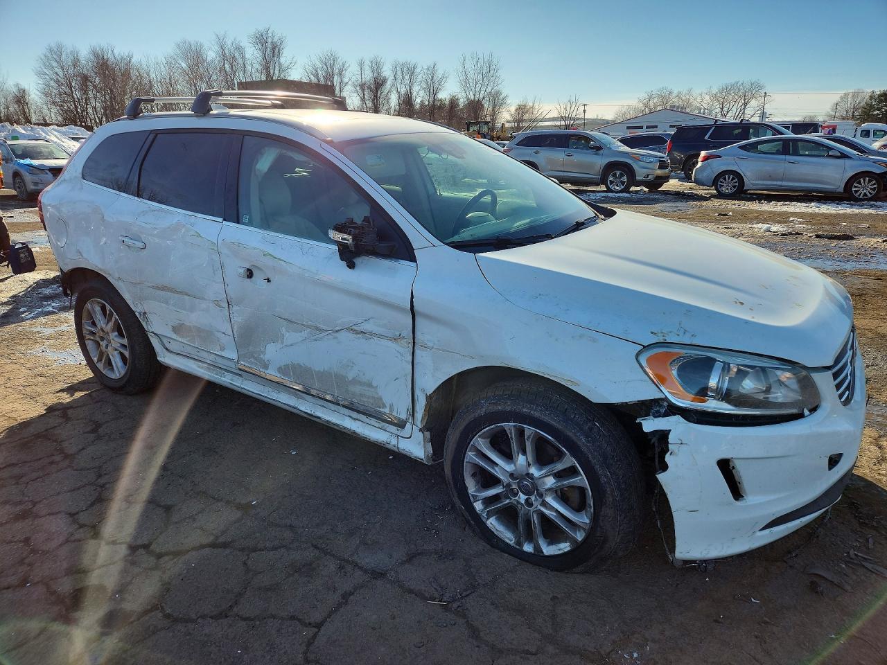 2015 VOLVO XC60