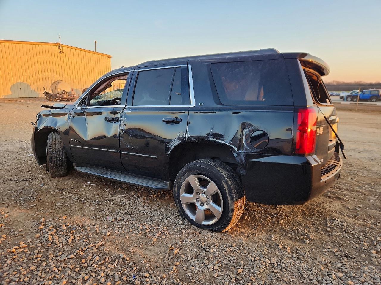 2016 CHEVROLET Tahoe