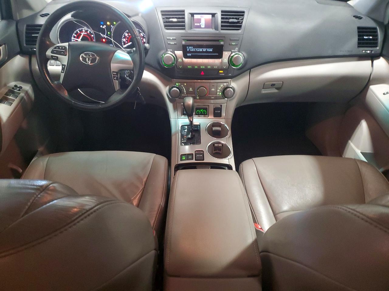 2011 TOYOTA HIGHLANDER