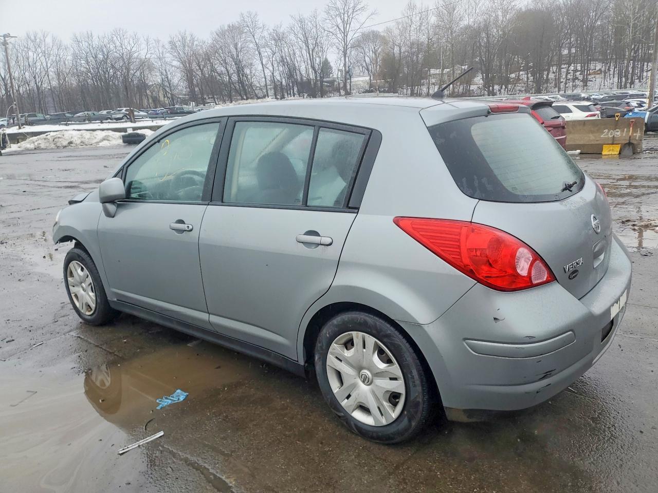 2010 NISSAN VERSA