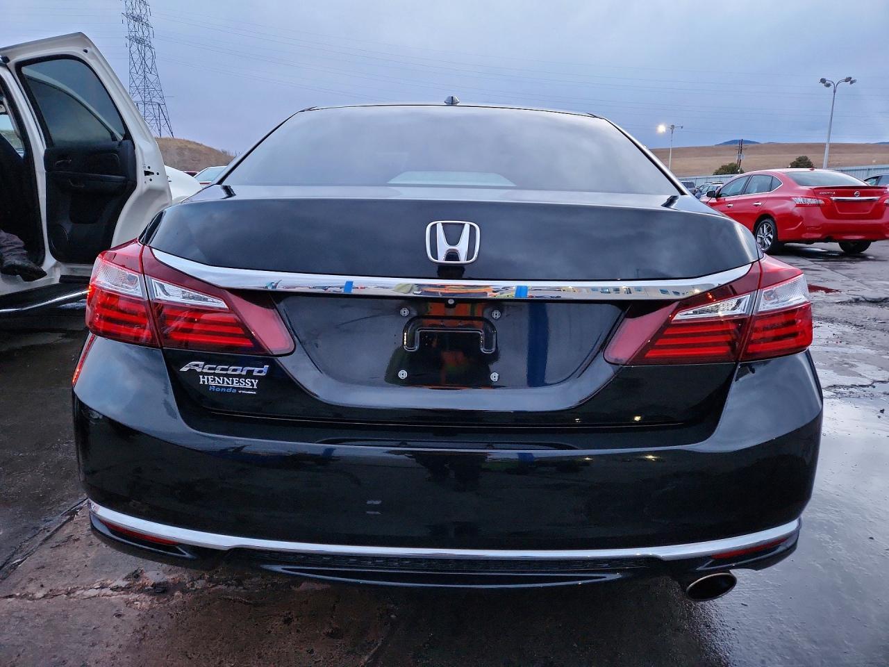 2017 HONDA ACCORD