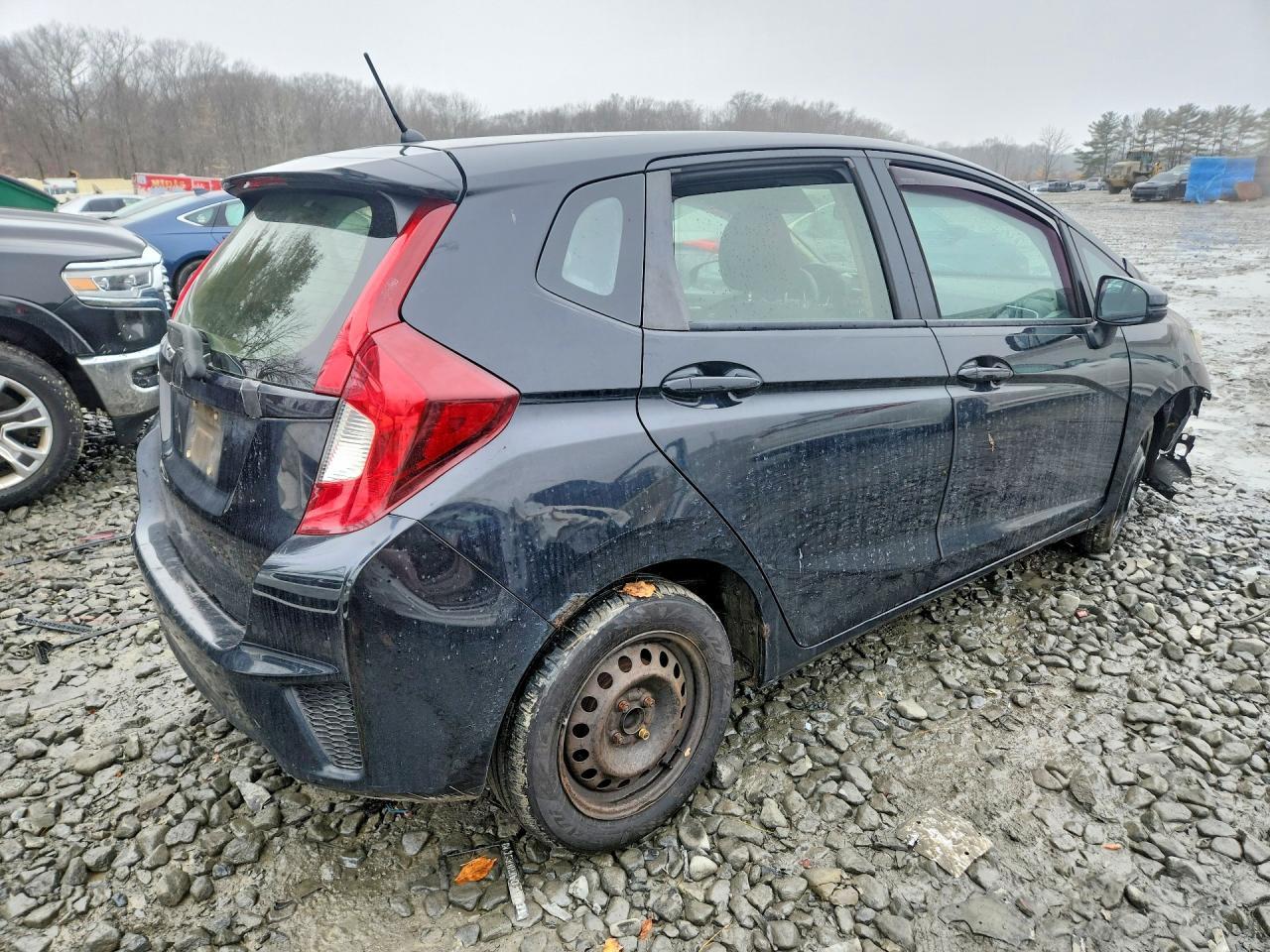 2016 HONDA FIT