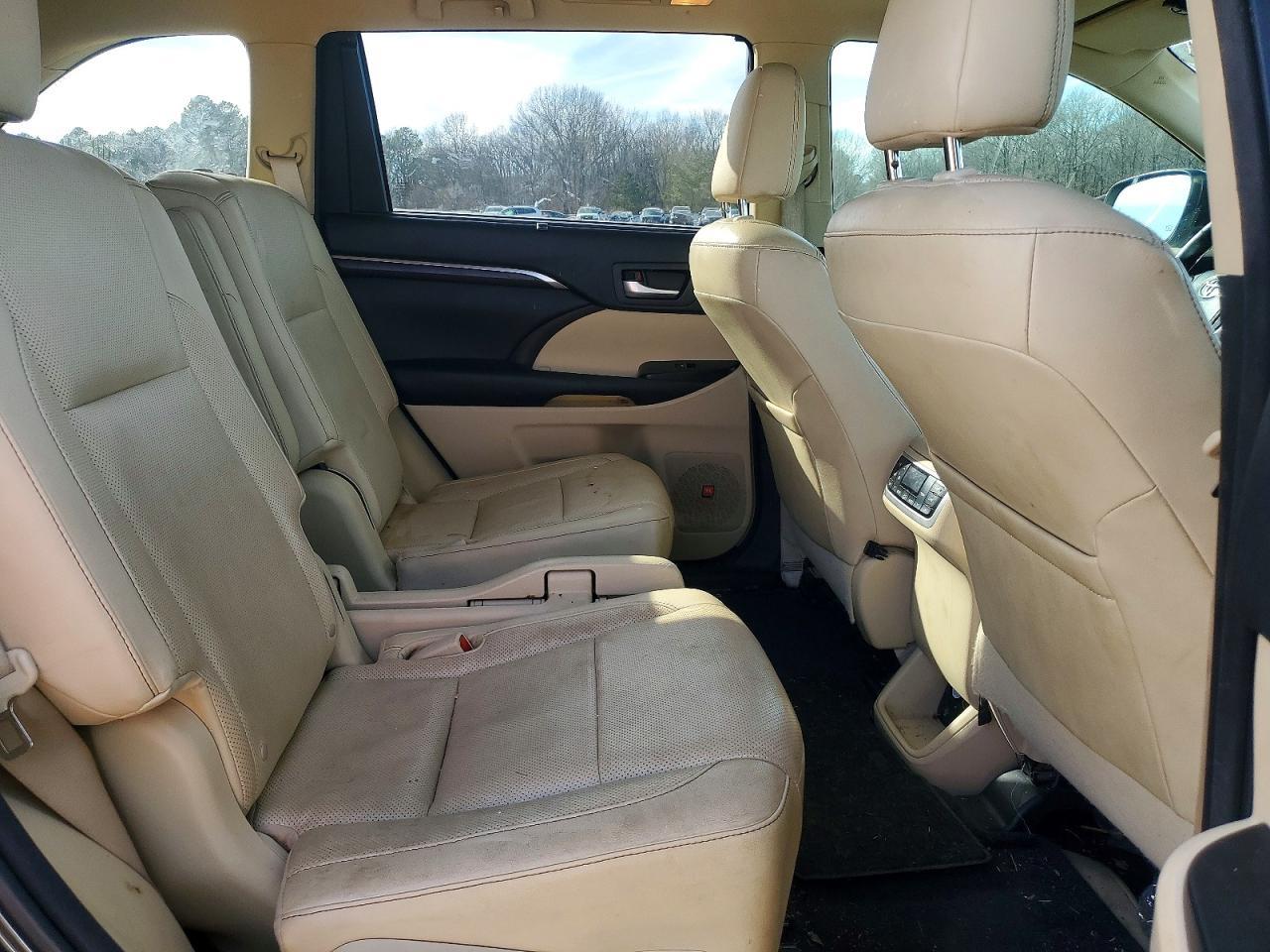 2014 TOYOTA HIGHLANDER