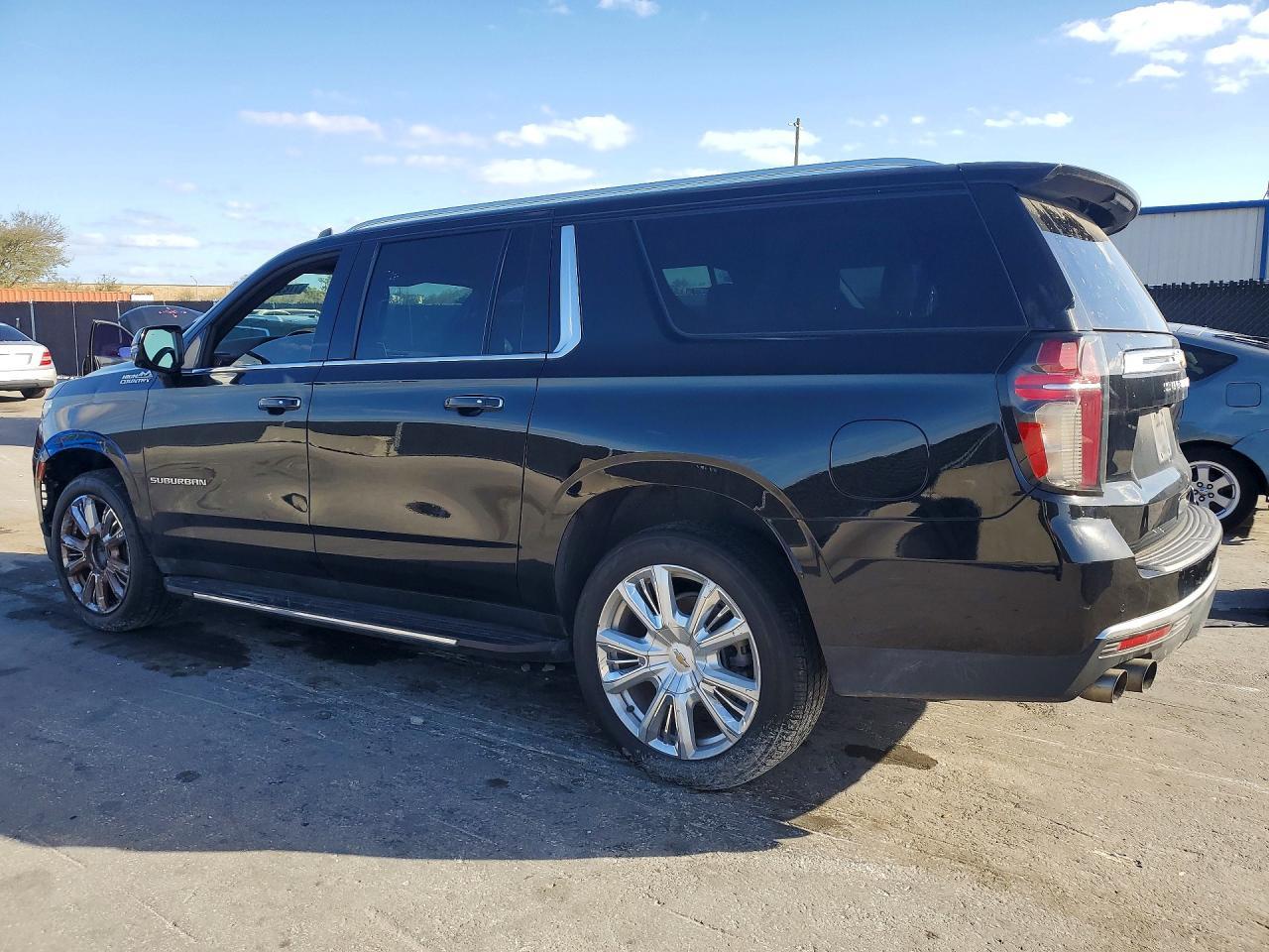 2023 CHEVROLET Suburban