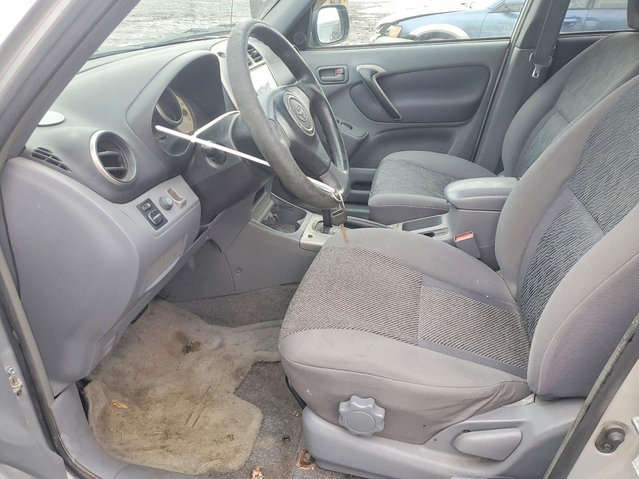 2002 TOYOTA RAV4