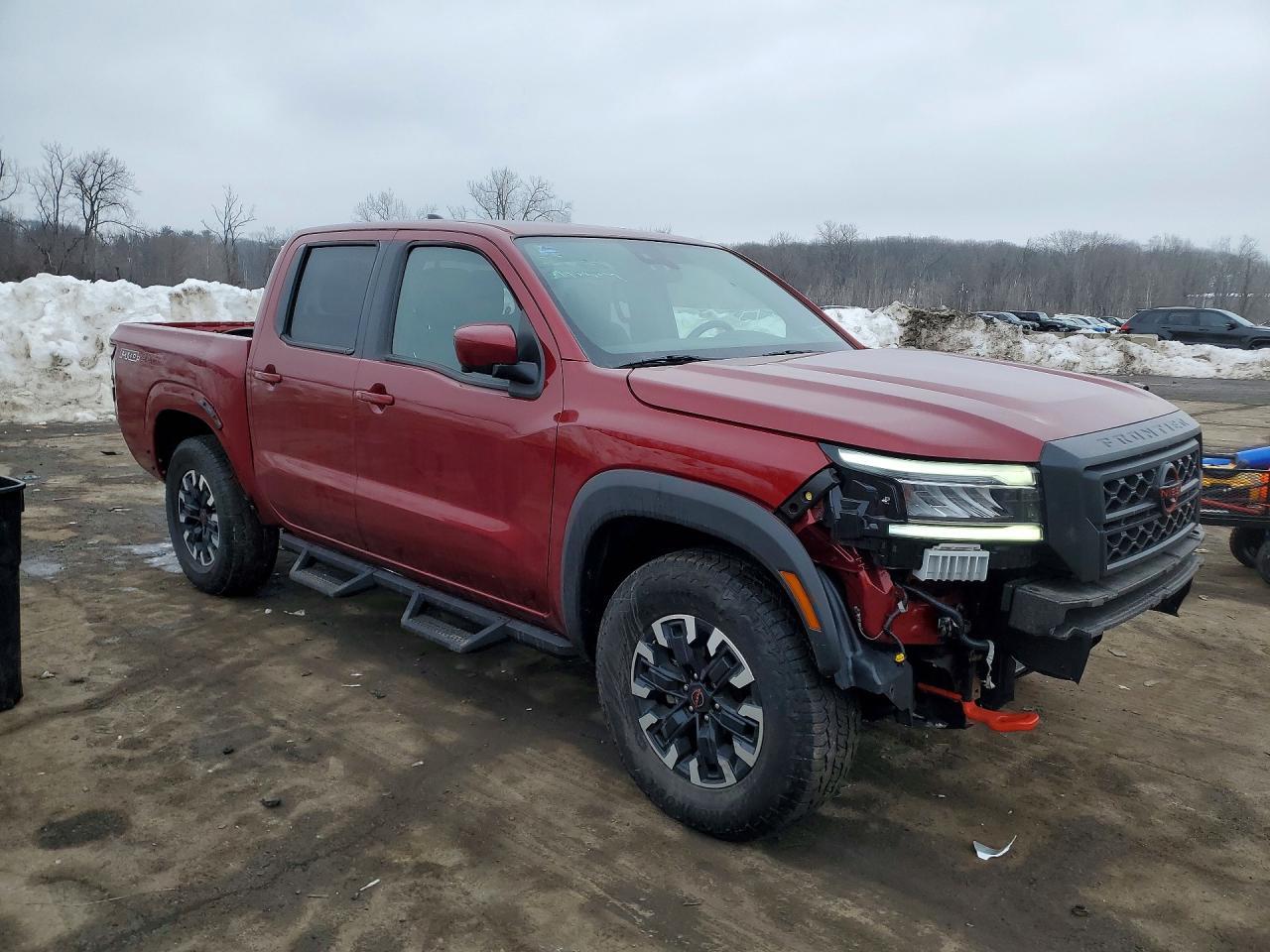 2022 NISSAN Frontier