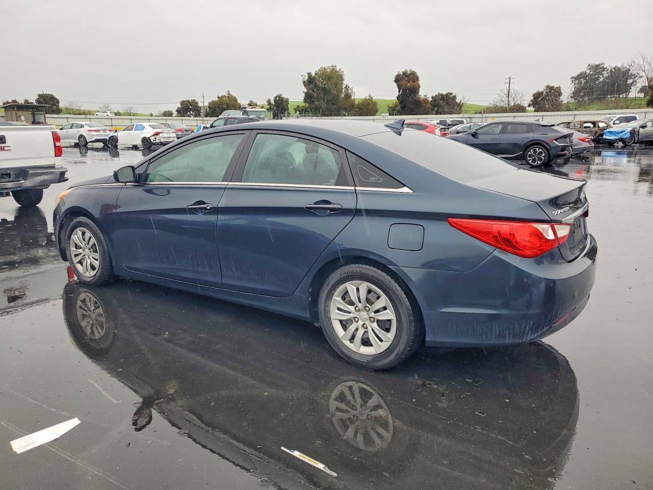 2011 HYUNDAI SONATA