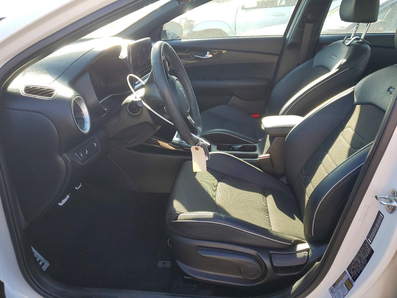 2024 KIA FORTE