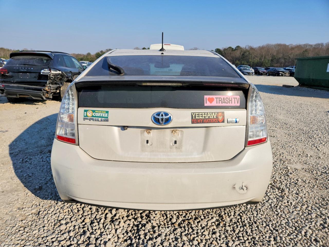 2011 TOYOTA PRIUS