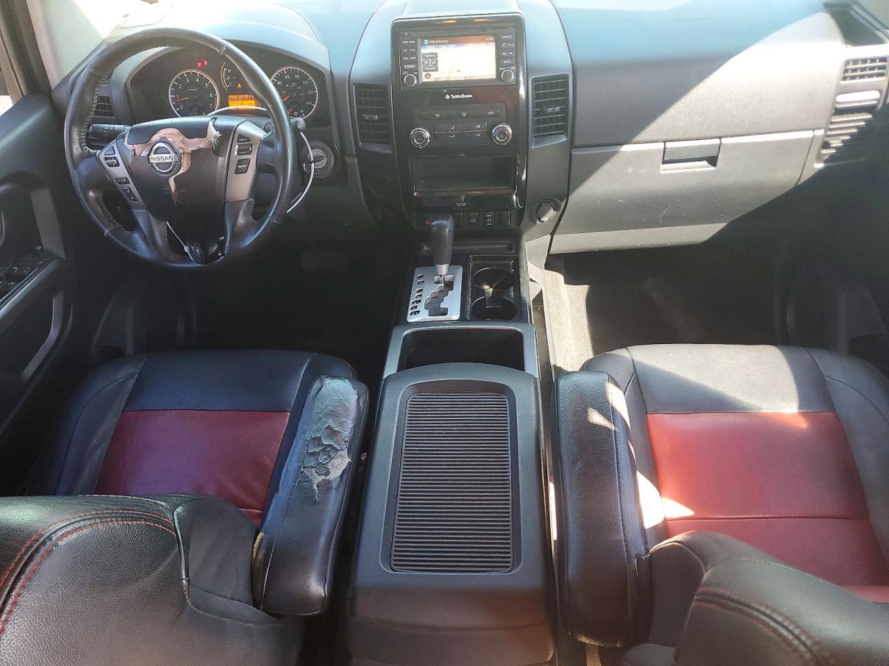 2015 NISSAN Titan