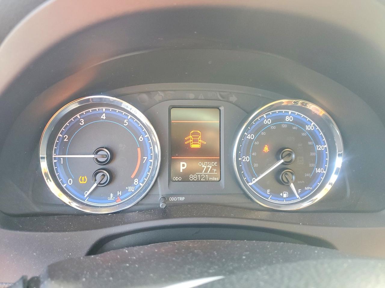 2018 TOYOTA COROLLA