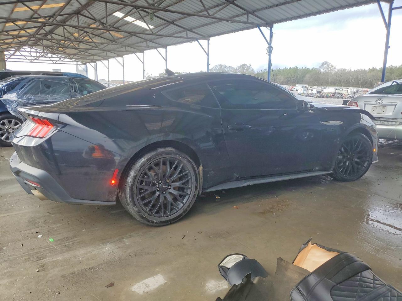 2024 FORD MUSTANG