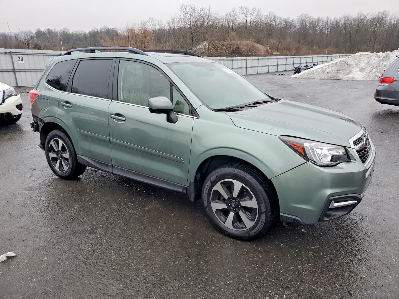2018 SUBARU FORESTER