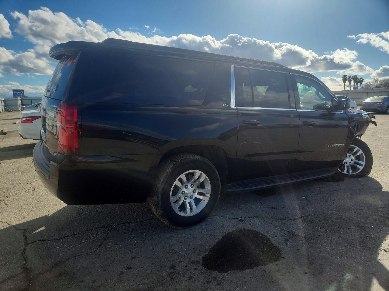 2016 CHEVROLET Suburban