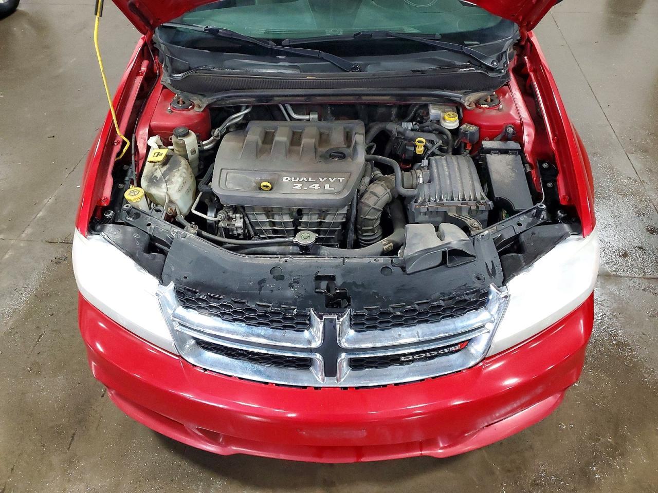 2013 DODGE Avenger
