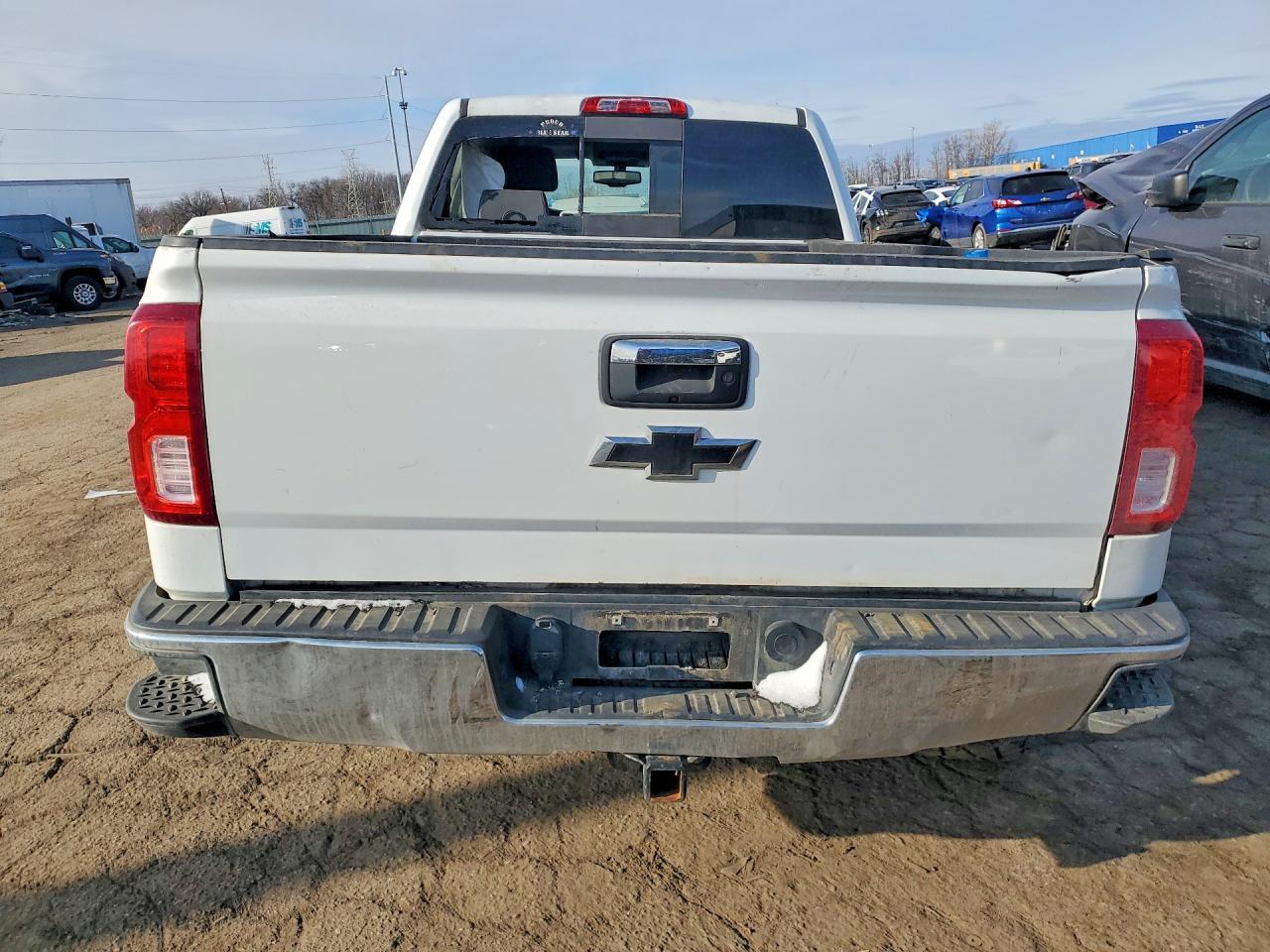 2018 CHEVROLET Silverado