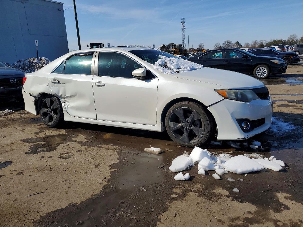 2012 TOYOTA CAMRY