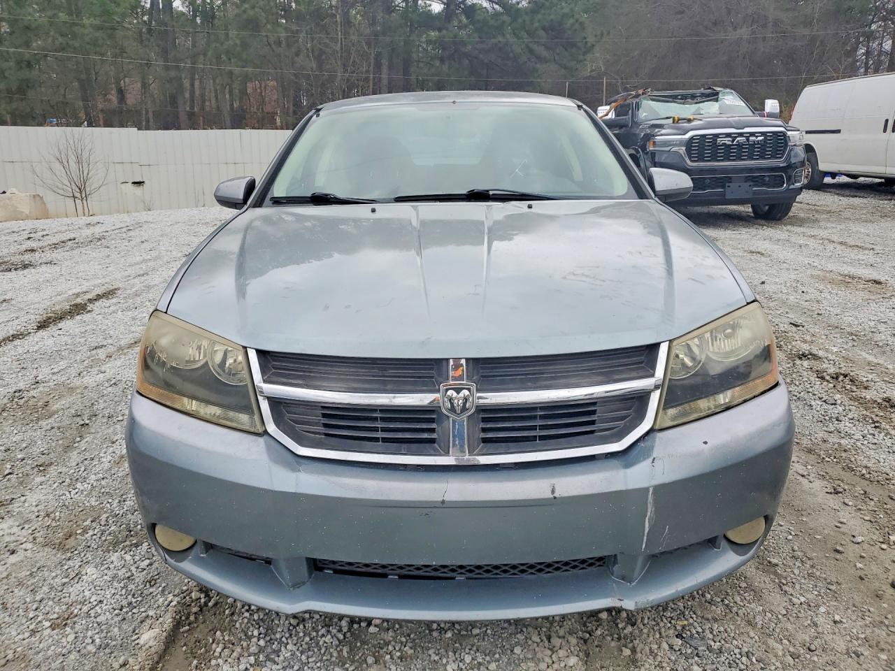 2009 DODGE Avenger