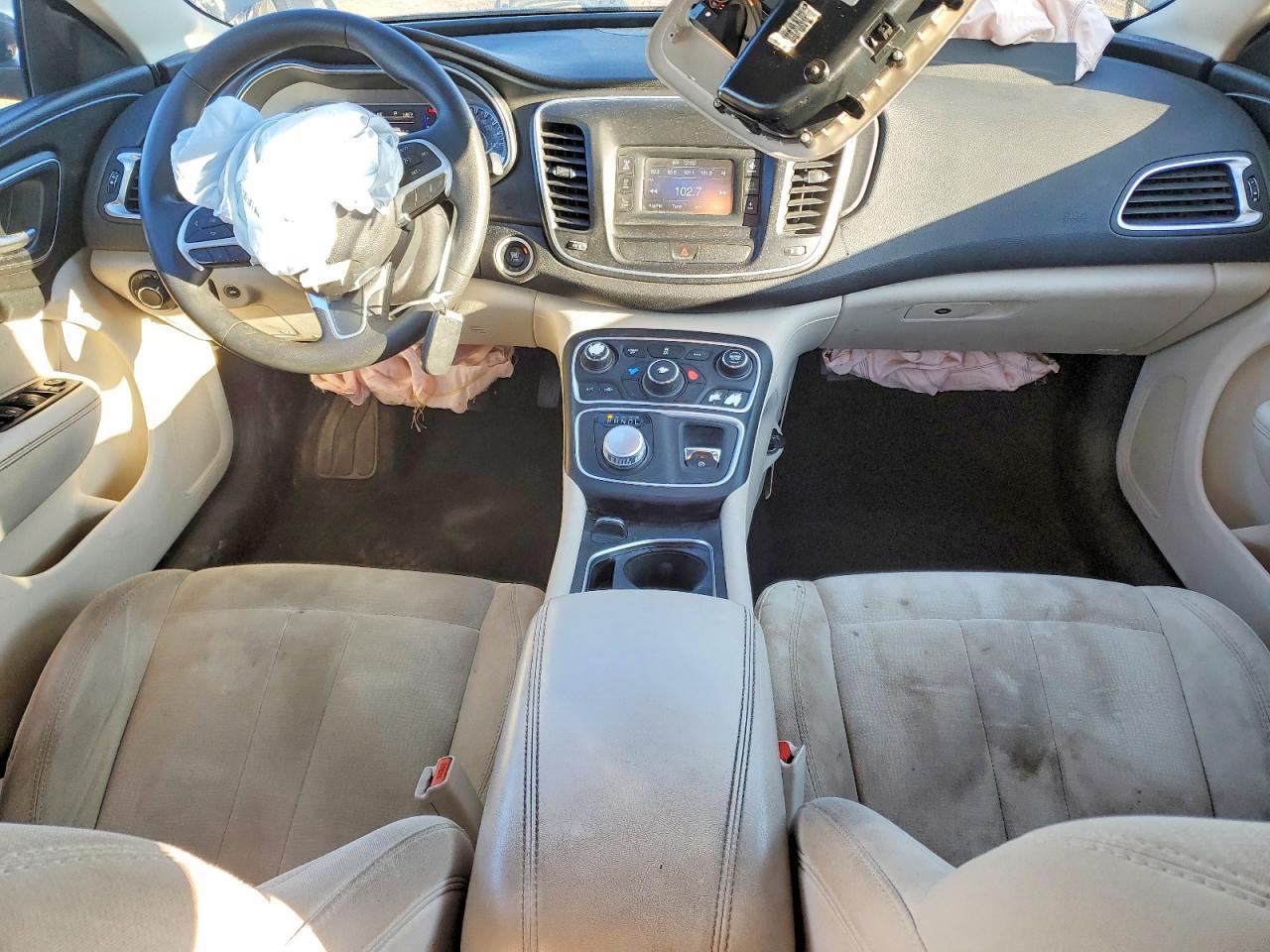 2015 CHRYSLER 200