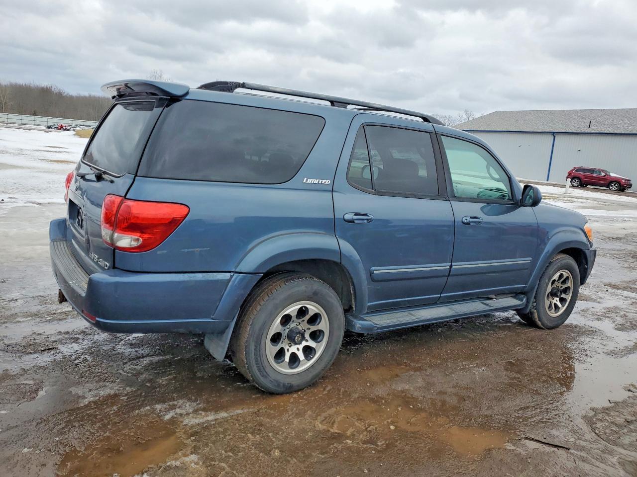 2005 TOYOTA Sequoia