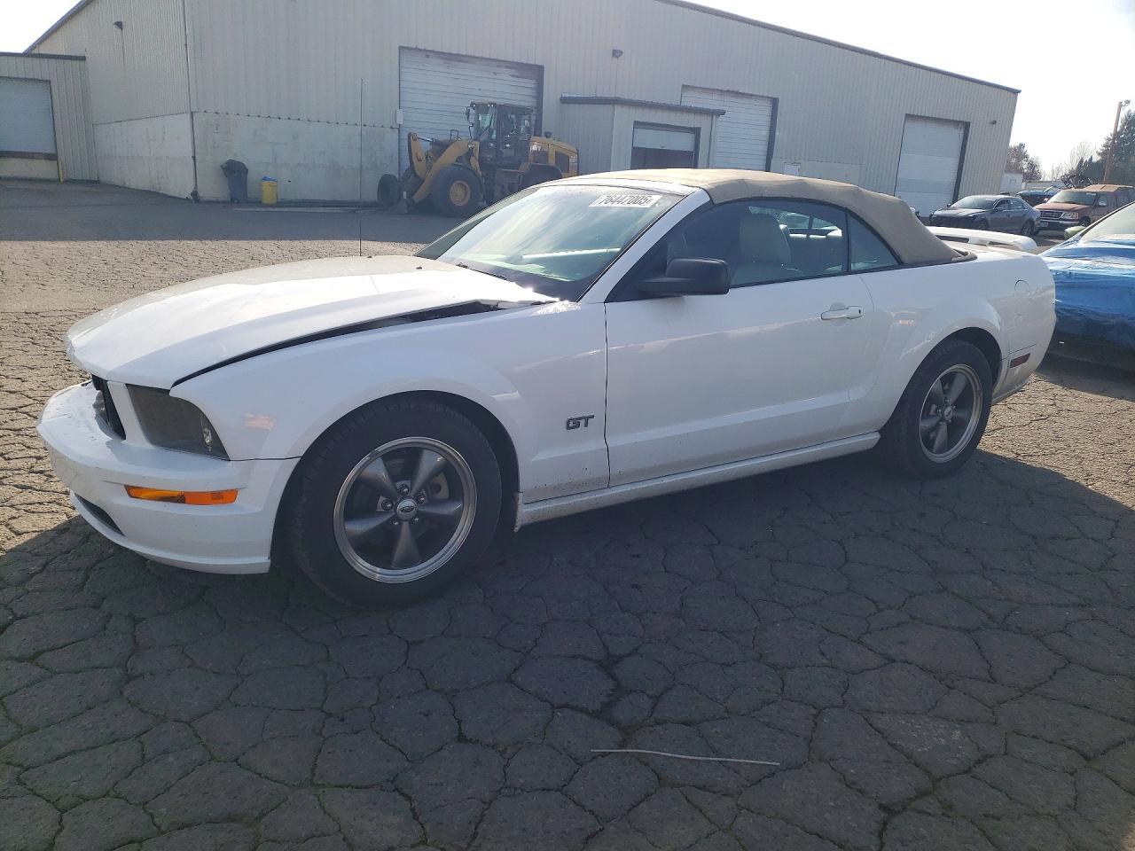2005 FORD MUSTANG