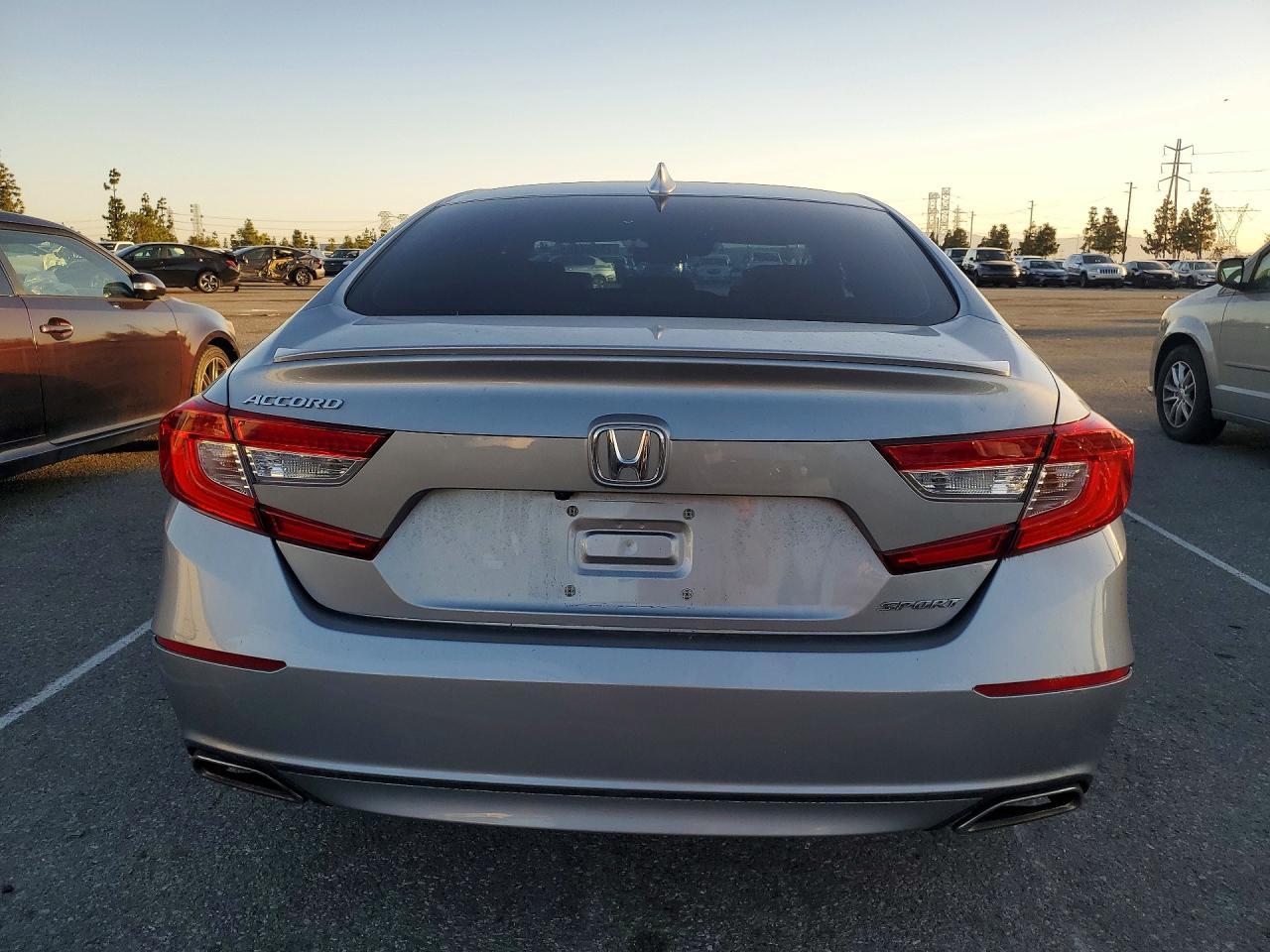 2018 HONDA ACCORD