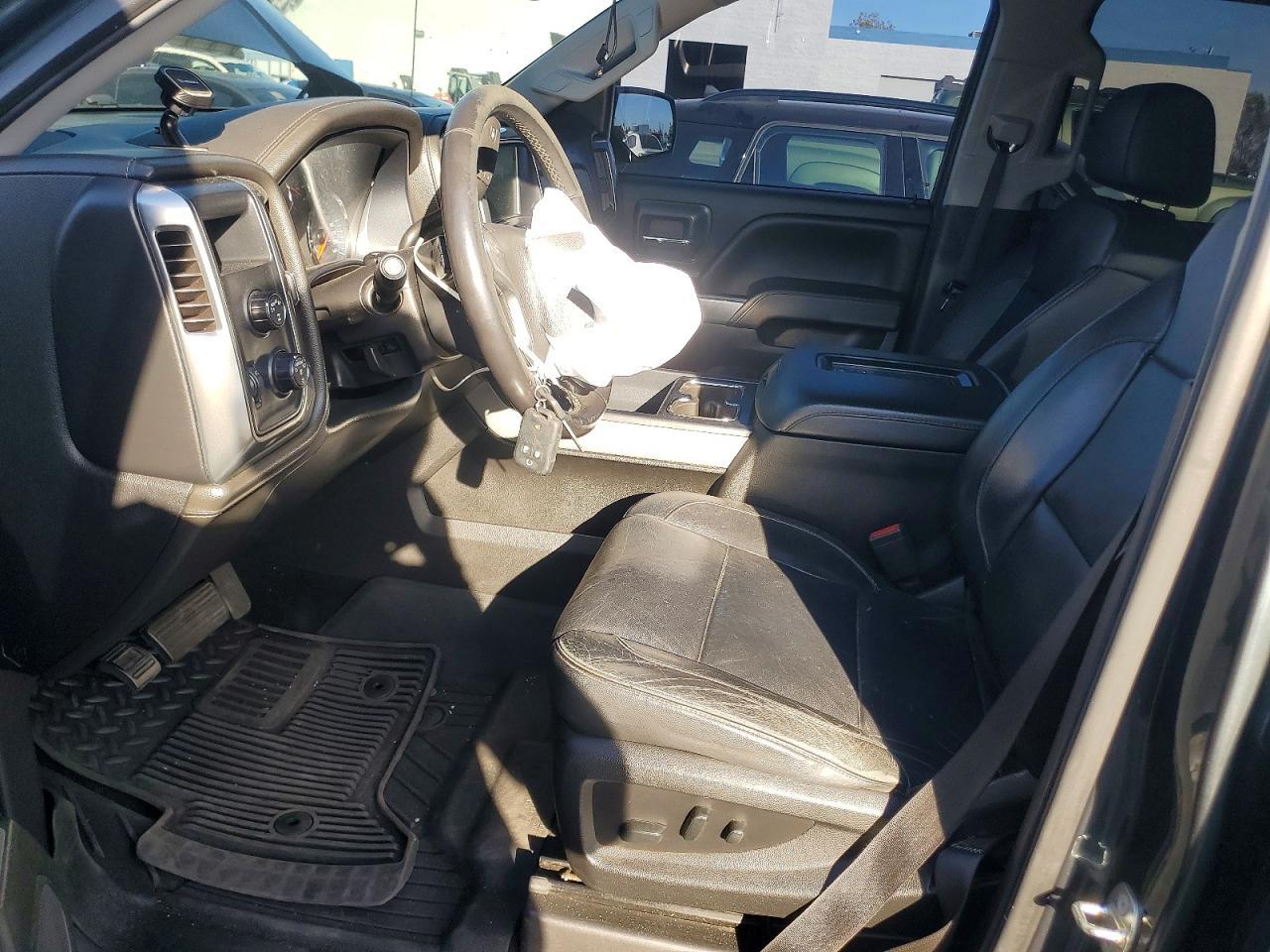 2018 CHEVROLET Silverado
