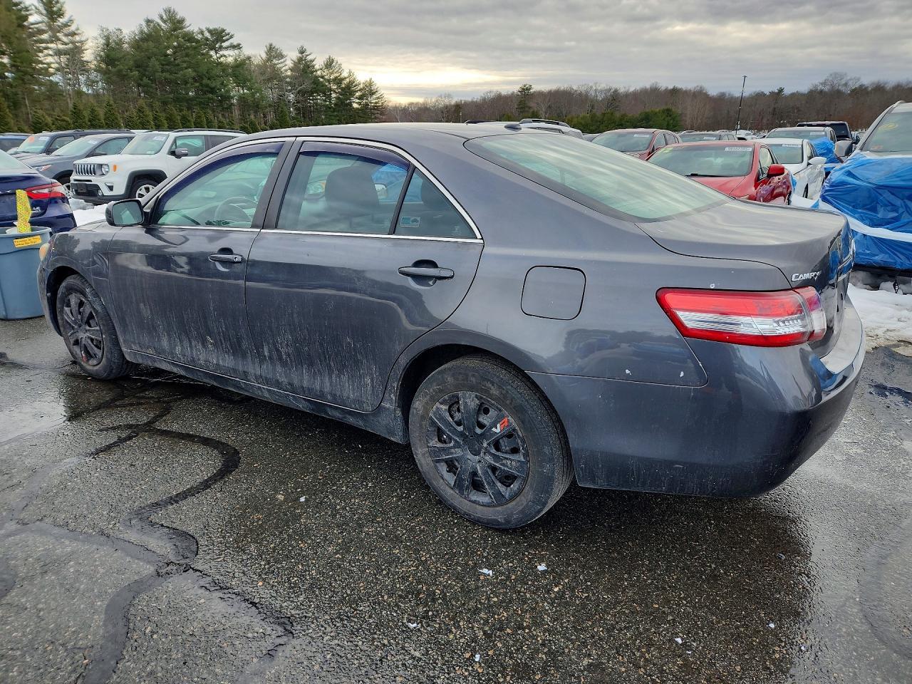 2010 TOYOTA CAMRY