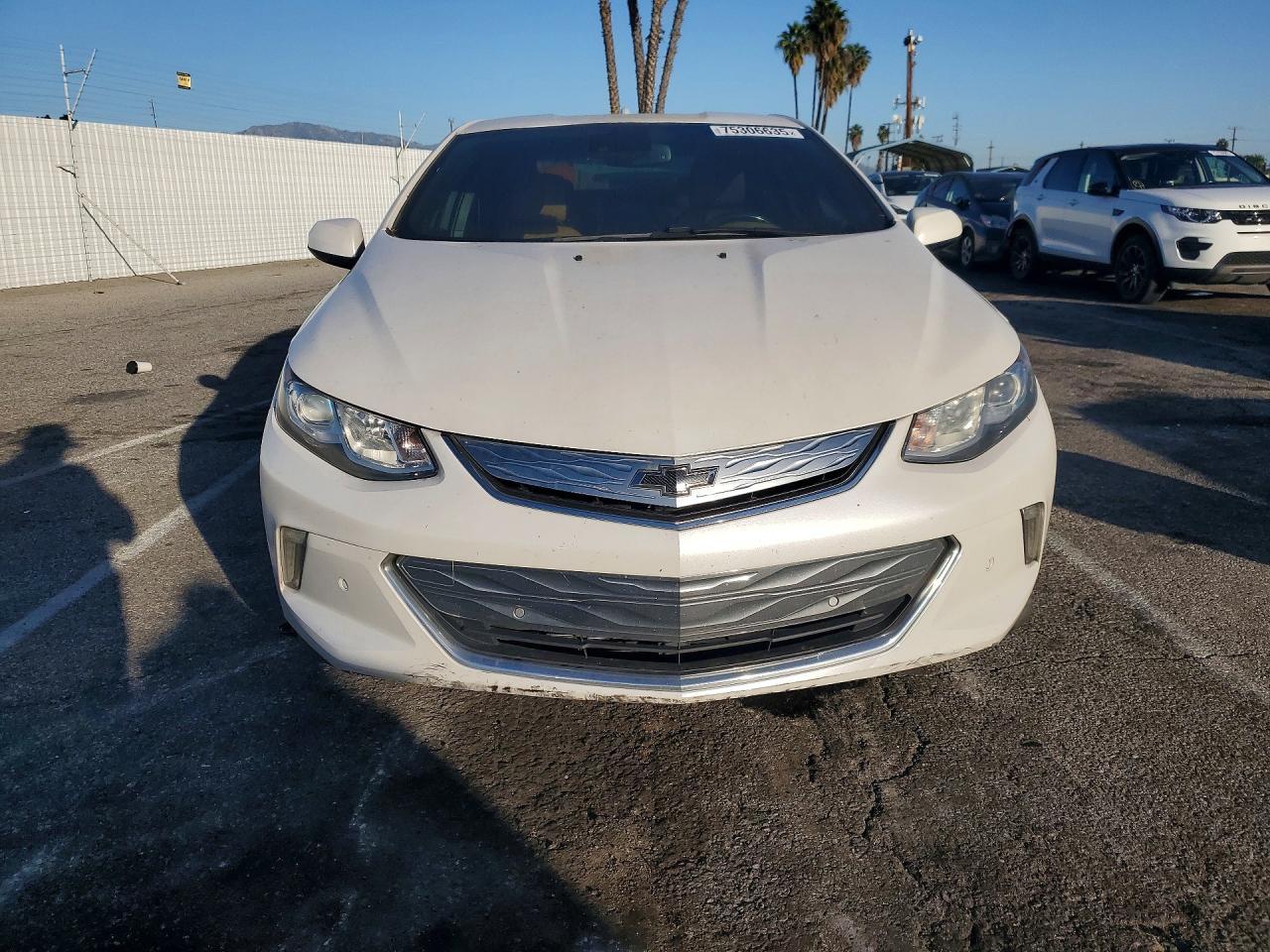 2017 CHEVROLET VOLT