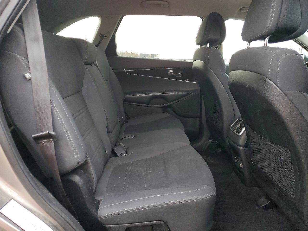 2017 KIA SORENTO