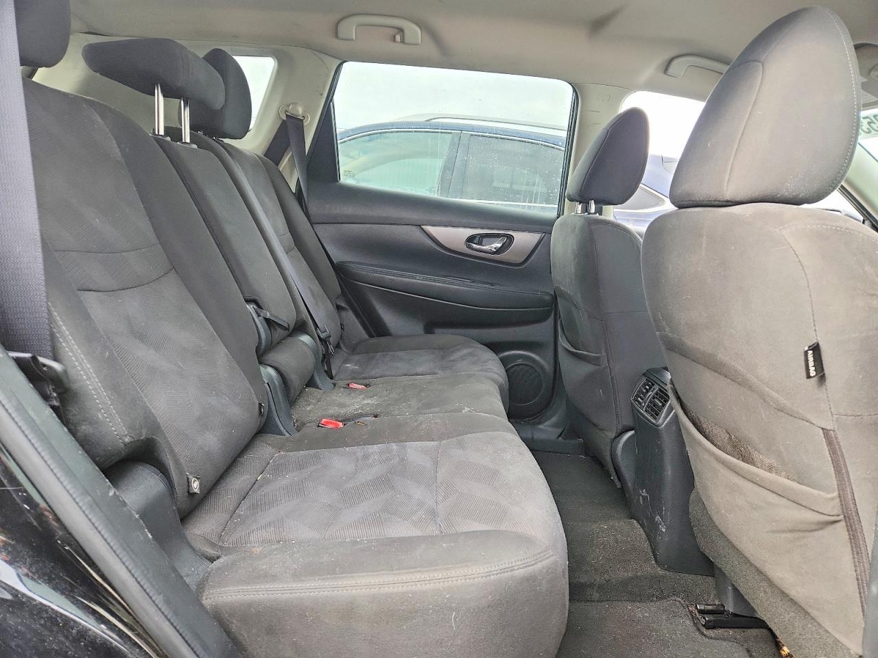 2016 NISSAN ROGUE