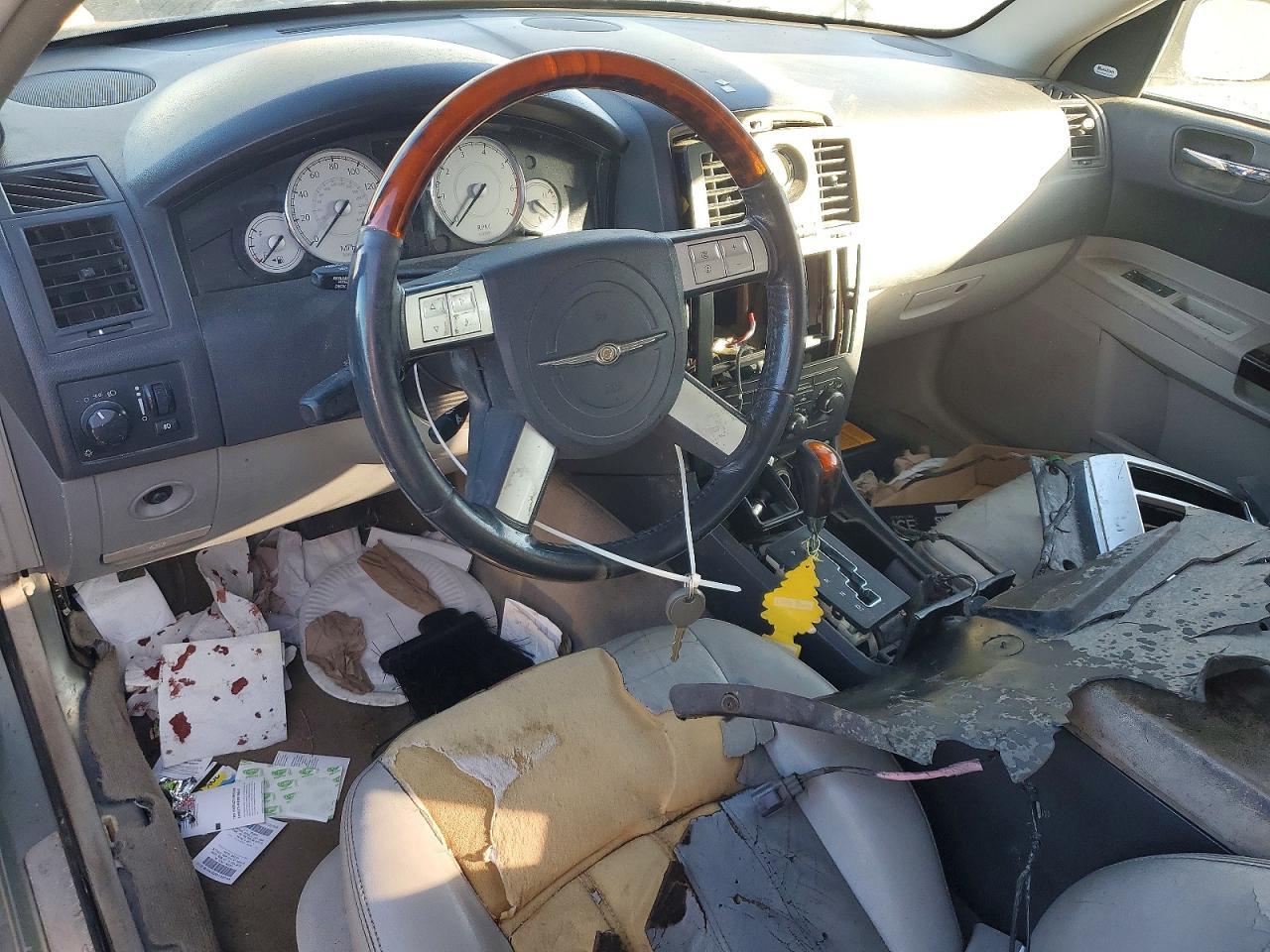2006 CHRYSLER 300