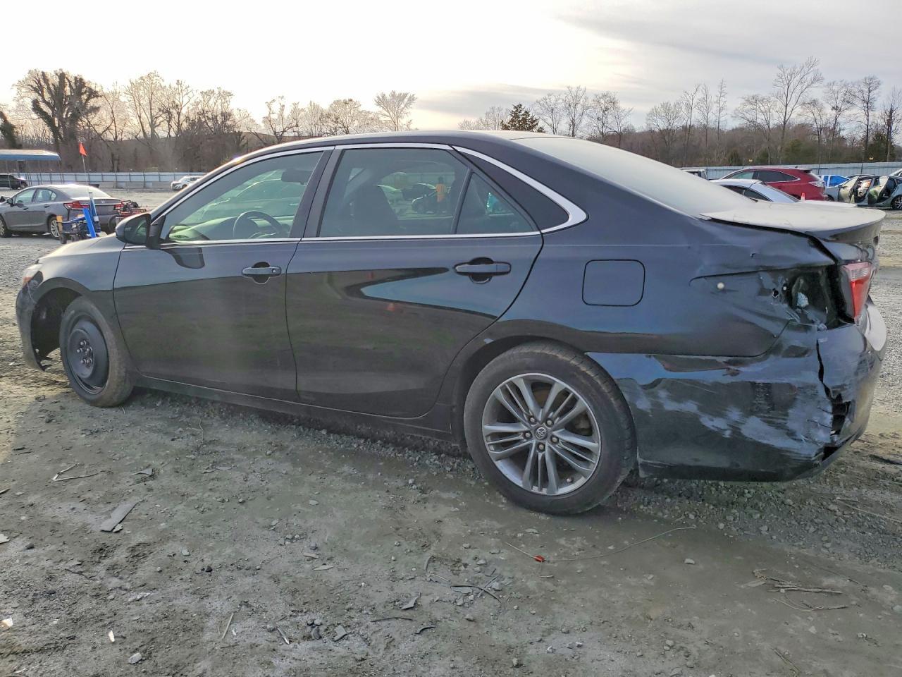 2017 TOYOTA CAMRY