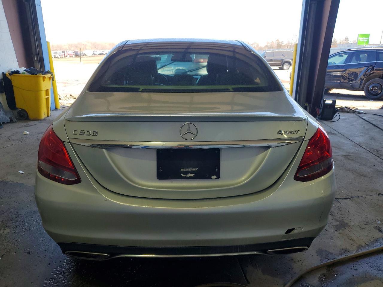 2016 MERCEDES-BENZ C-CLASS