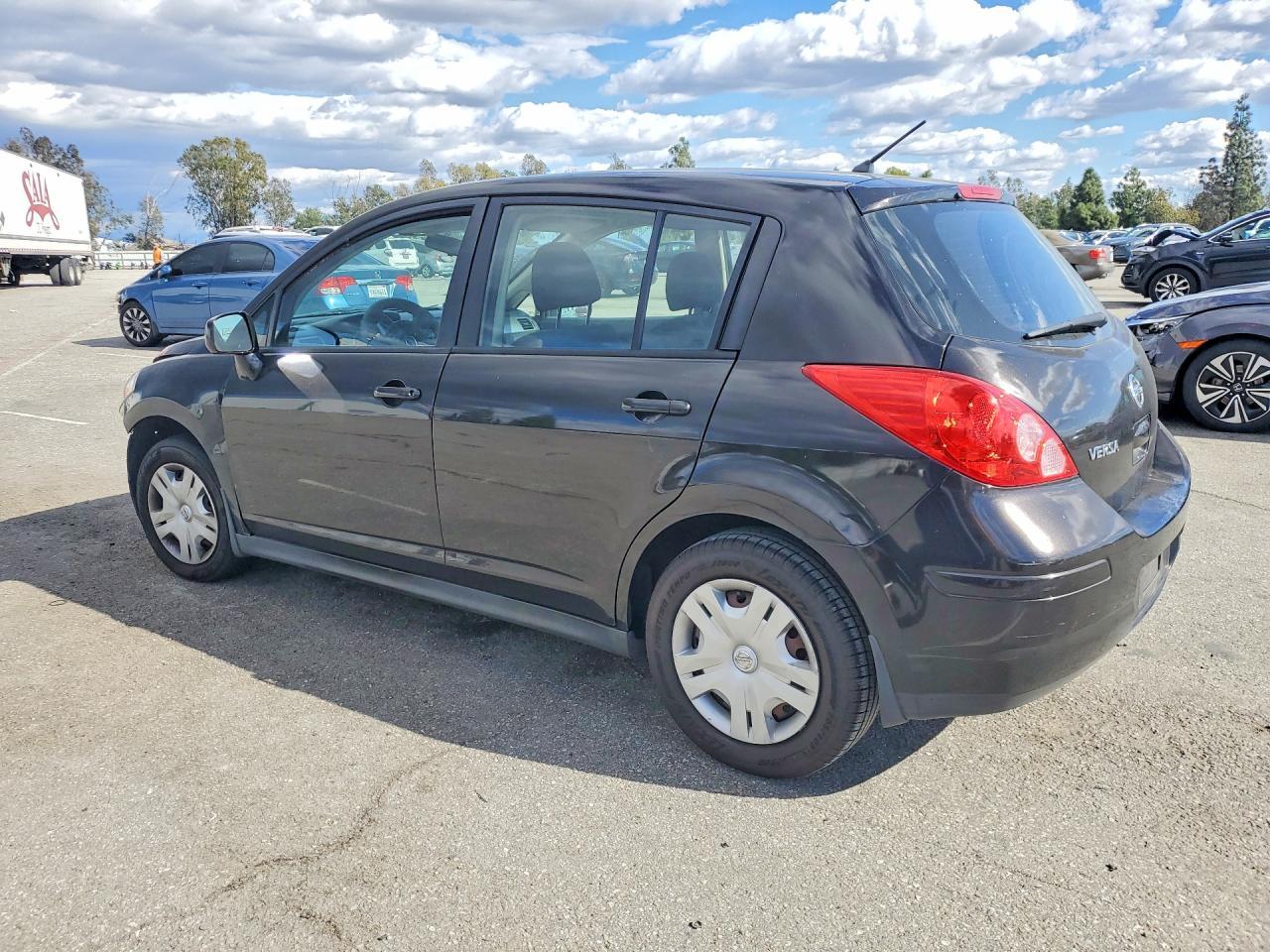 2012 NISSAN VERSA
