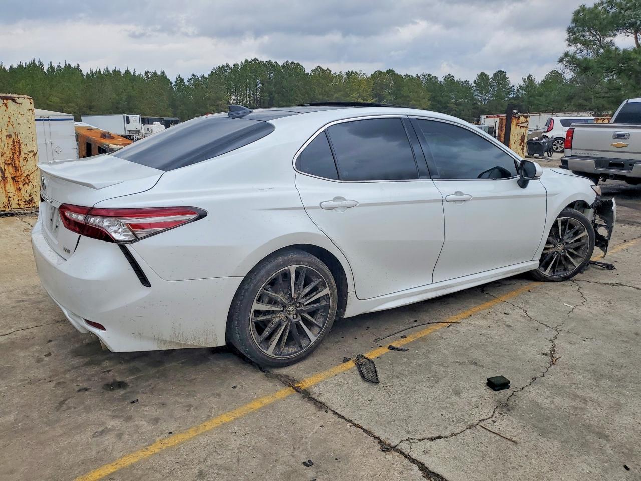 2019 TOYOTA CAMRY